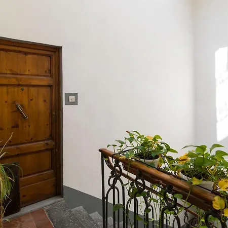 Santa Maria Novella Flat *